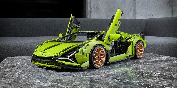 Найпотужніший суперкар Lamborghini перетворився на модель Lego