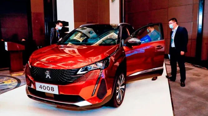 Оновлений Peugeot 4008 дебютував у Китаї