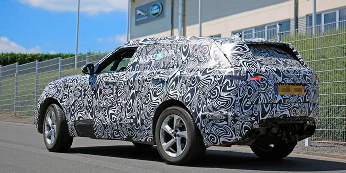 Новий кросовер Jaguar Land Rover продемонстрували на відео