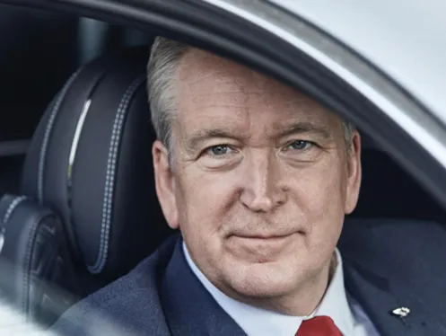 Адріан Холлмарк, колишній керівник Bentley, призначений новим генеральним директором Aston Martin