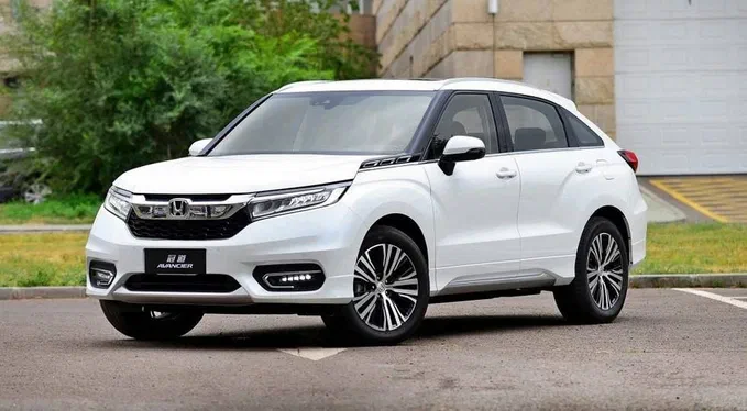 Honda почала тестувати новий купеобразний кросовер