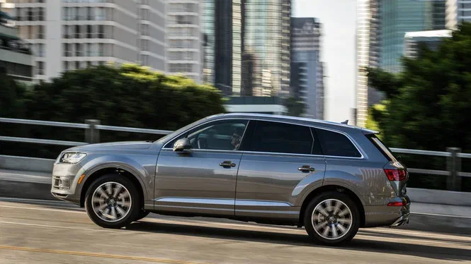 Audi Q7 побуває на ремонті вдруге за тиждень