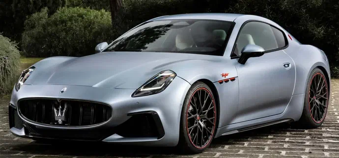 Stellantis вказує на невдачі у маркетингу, що призвели до різкого падіння продажів Maserati