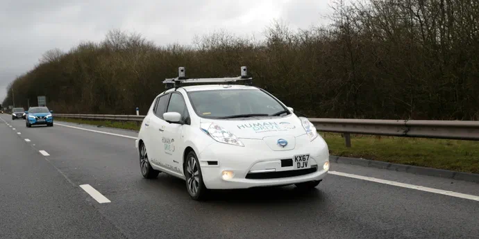 Nissan Leaf зміг здійснити найскладнішу подорож завдяки автопілоту