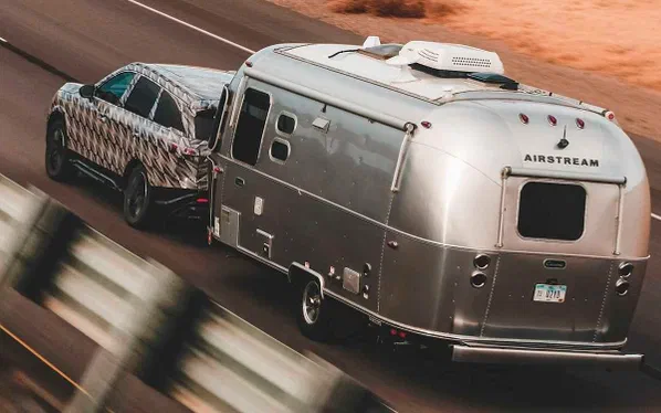 Новий Infiniti QX60 показали на відео