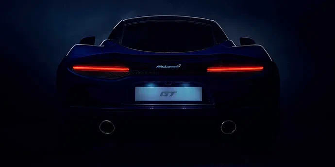 McLaren показала власний практичний супермобіль на відео