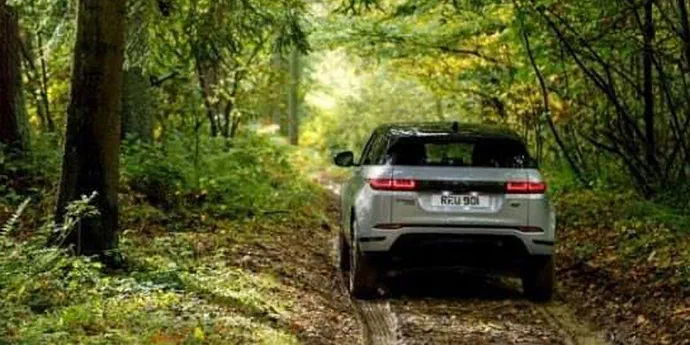 Range Rover Evoque: нове покоління достроково розсекречено в дизайні