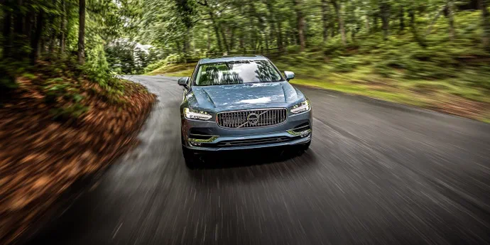 В китайських автомобілях Geely будуть знаходитися мотори Volvo