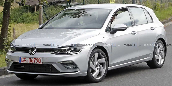 Новий Volkswagen Golf GTE розсекретили раніше терміну