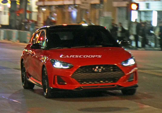 «Гарячий» Hyundai Veloster підтверджено за допомогою фото