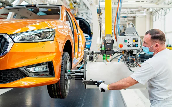 Нова Skoda Fabia вирушила в виробництво