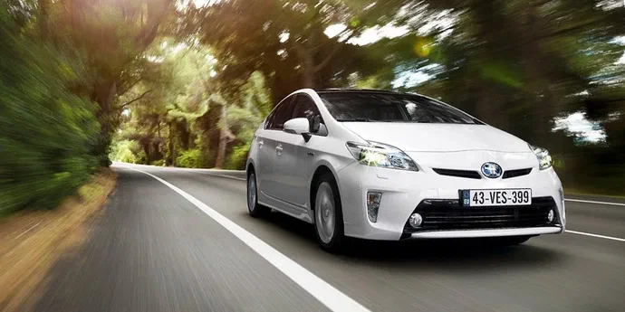 Toyota буде ремонтувати одразу 2,4 млн гібридів