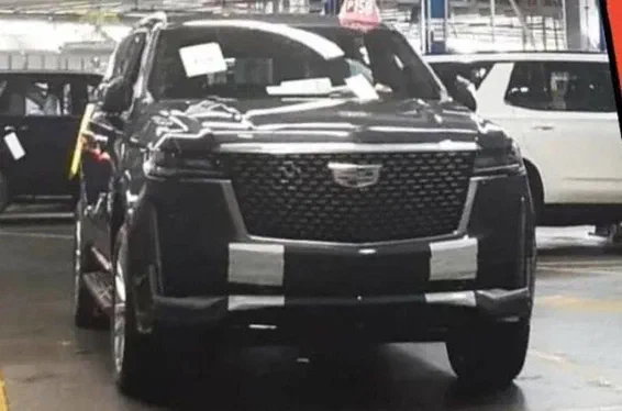 Перший знімок нового Cadillac Escalade з'явився в Мережі