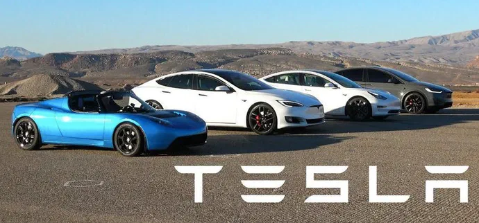 На відео показали гонку всіх моделей Tesla по прямій