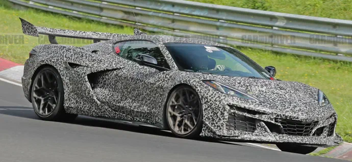 Chevy Corvette Zora: тестування з масивним спойлером та вражаючою потужністю понад 1200 "коней"