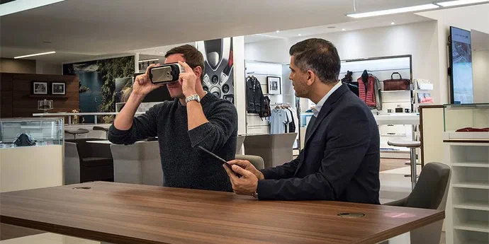 Для продажу своїх автомобілів Jaguar Land Rover застосовує віртуальну реальність