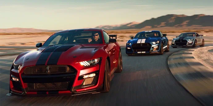 Ford готує випуск гібридного Mustang з V8 та 2 електродвигунами