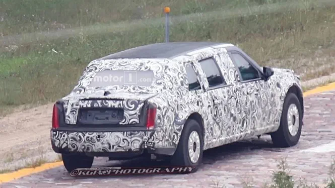 Папараці засікли новий лімузин президента США