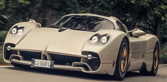 Pagani залишає електрокари осторонь: клієнти хочуть звук V12, а не мовчазну тягу