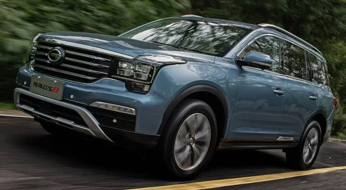 Стали відомі нові дані про величезний позашляховик GAC Trumpchi GS8