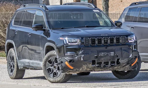 Новий Jeep Cherokee Trailhawk засвітився на тестах перед дебютом
