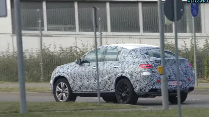 Mercedes-Benz зайнялася тестами новітнього GLE Coupe раніше часу