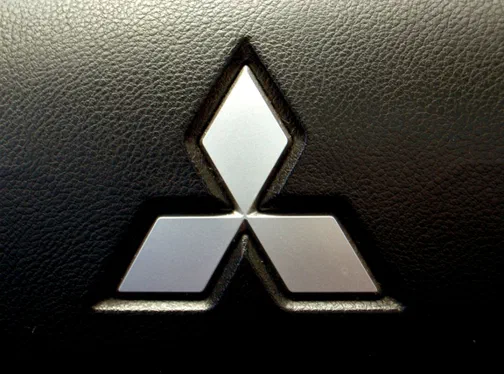 Офіси Mitsubishi масово обшукують у Німеччині