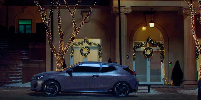 Новий Hyundai Veloster показався силуетом