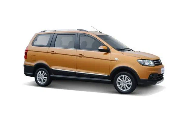 Venucia зовсім скоро представить мінівен