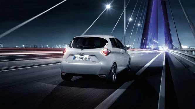 Renault буде тестувати безпілотники з електроустановкою в Китаї