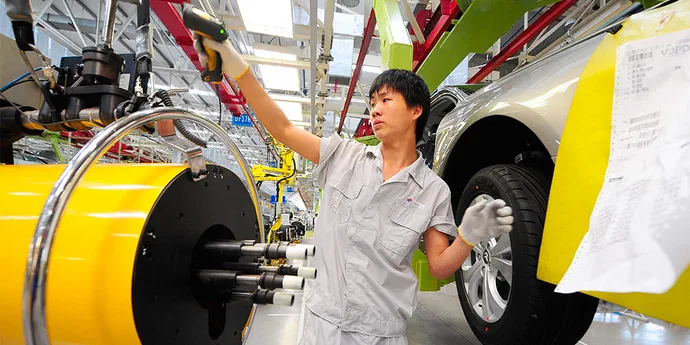 Китай забороняє випуск більше 500 моделей