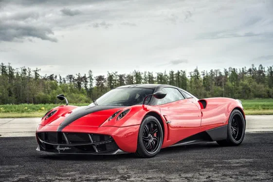 Pagani може зайнятися випуском позашляховика