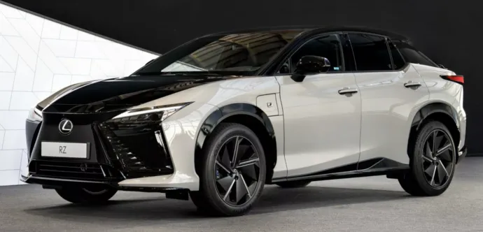 Lexus RZ 2026: steer-by-wire, штурвал і симуляція перемикання передач