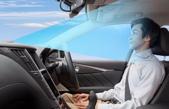 У Nissan з'явиться шосейний автопілот, що не вимагає утримання рук на кермі