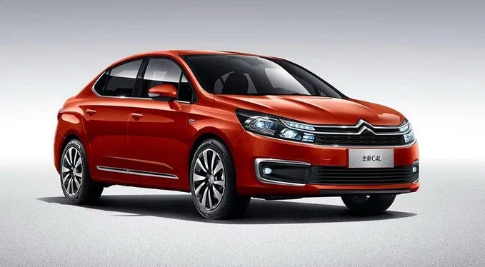 Рестайлінговий седан Citroen C4 офіційно розсекречений