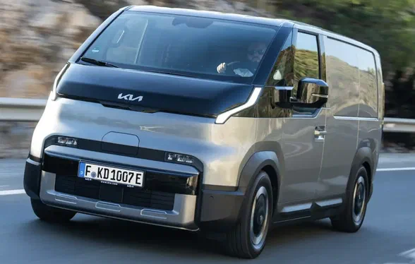 Kia створює нове бачення комерційних електрофургонів: ставка на модульність і цифрові сервіси
