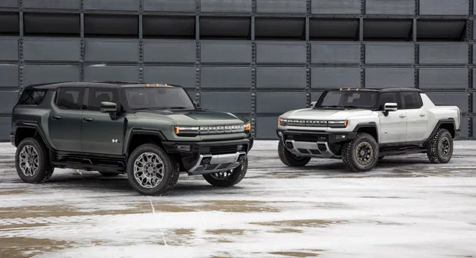 У величезного GMC Hummer EV запас ходу складе 537 км