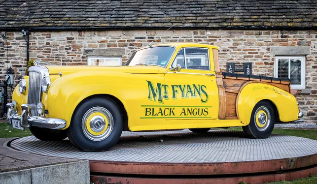 На аукціон потрапив раритетний пікап Bentley