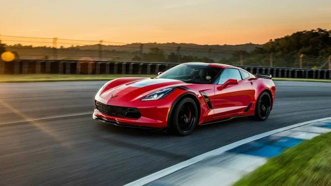 Chevrolet: середньомоторний Corvette отримає «робота»