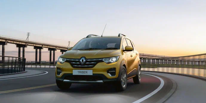 У Renault з'явився новенький семимісний SUV