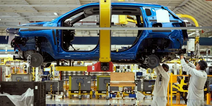 Fiat зупиняє автопроизводство в Італії