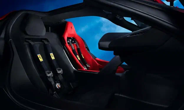 Ferrari F80 спочатку планувався як 1-місний гіперкар