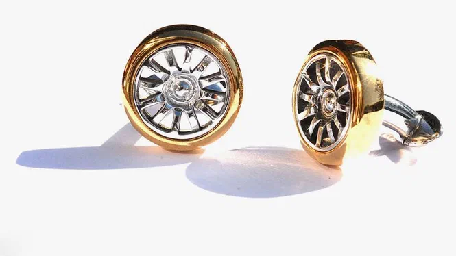 Колеса Bugatti Veyron перетворилися на запонки