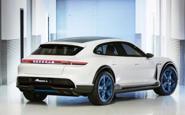 Mission E від Porsche перетвориться в серійний електричний кросовер