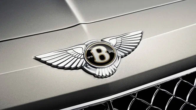Перша машина Bentley на електриці з'явиться у 2025 році