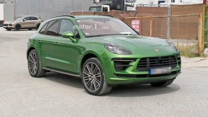Зовнішній вигляд оновленого Porsche Macan Turbo розсекречено достроково