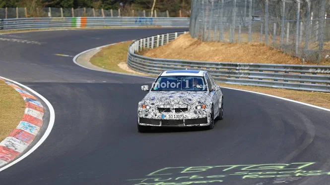 BMW займається активними тестами по новому «гарячому» M3