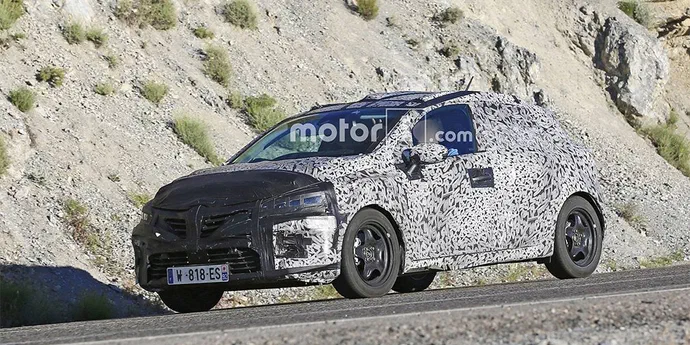 Хетч Renault Clio нової генерації з'явився на відео