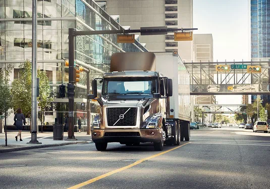 Geely продовжує скуповувати частини Volvo