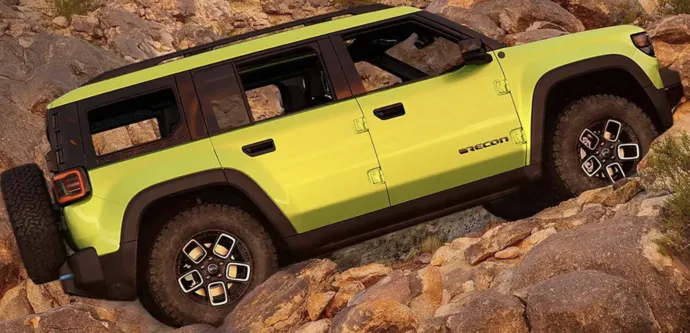 Перехід Jeep на електричні позашляховики може охопити і бензинові моделі
